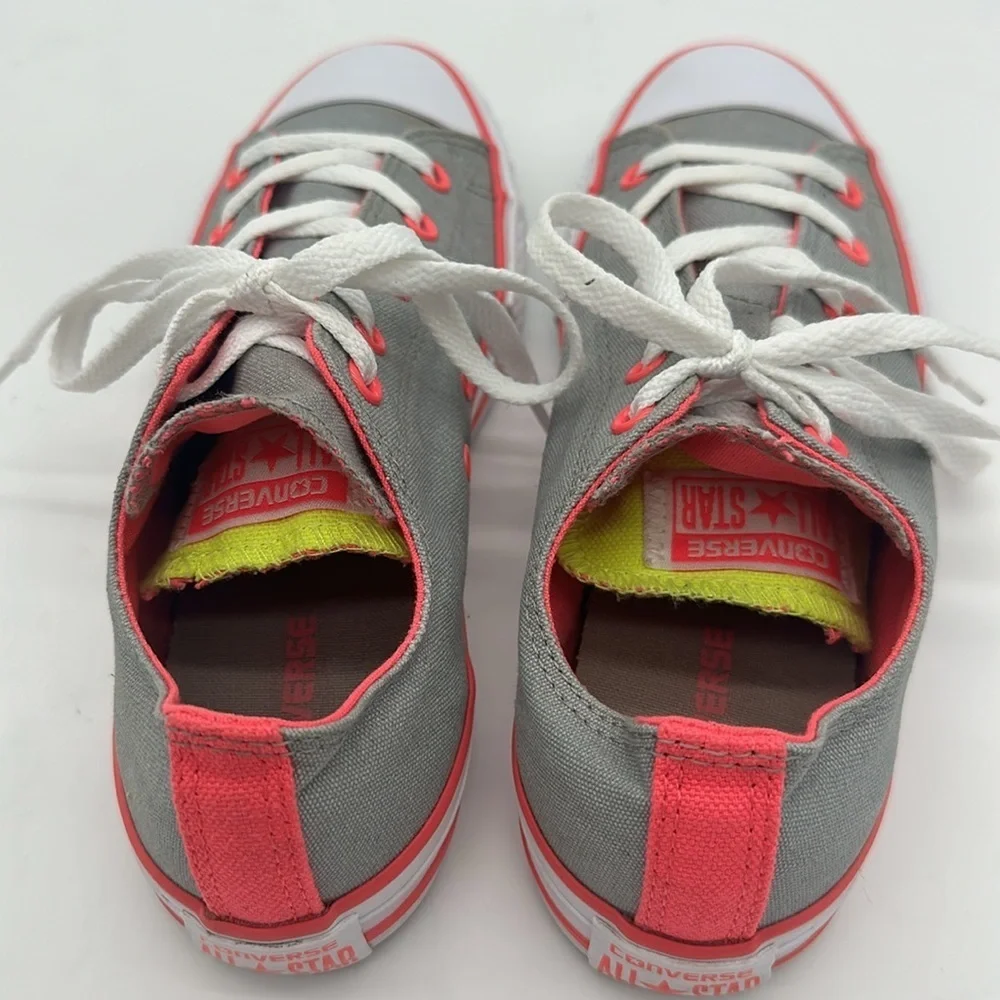 Converse All Star Chuck Taylor Girls Size 4 Double Tongue Sneaker 640578F